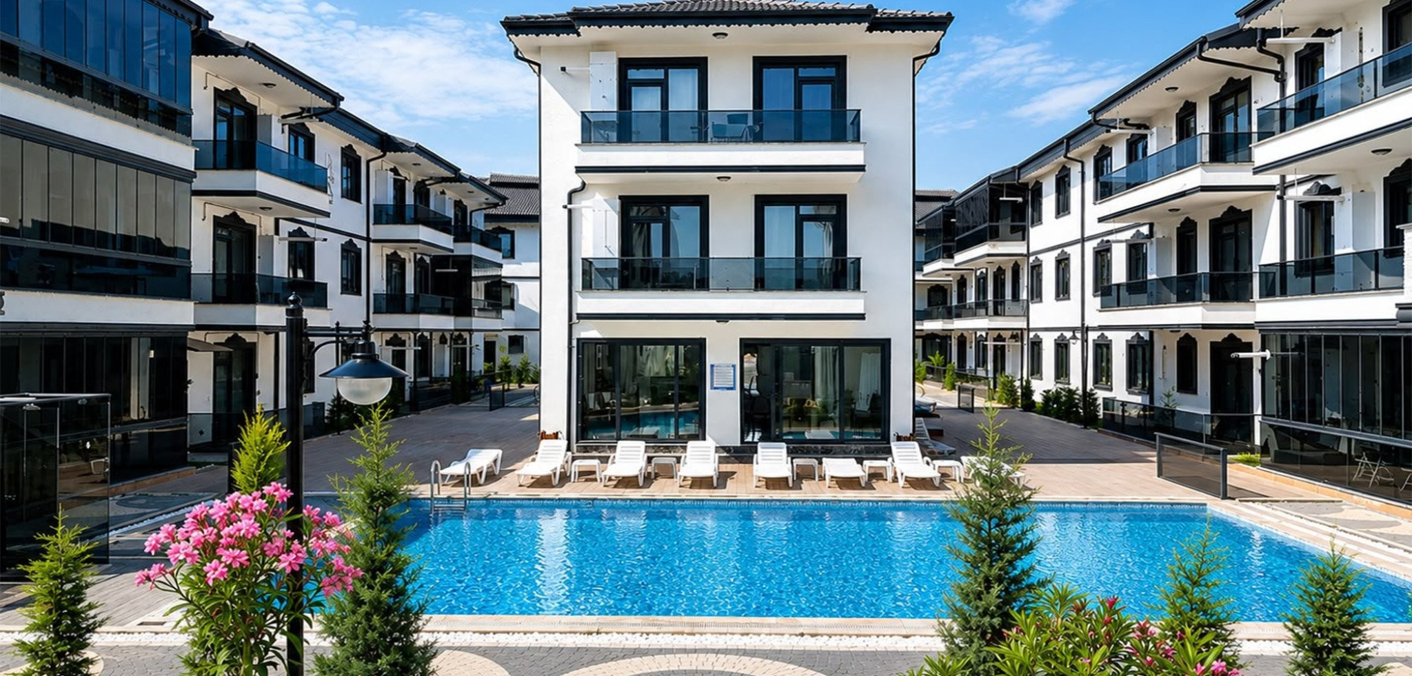 AZUR KONAKLARI